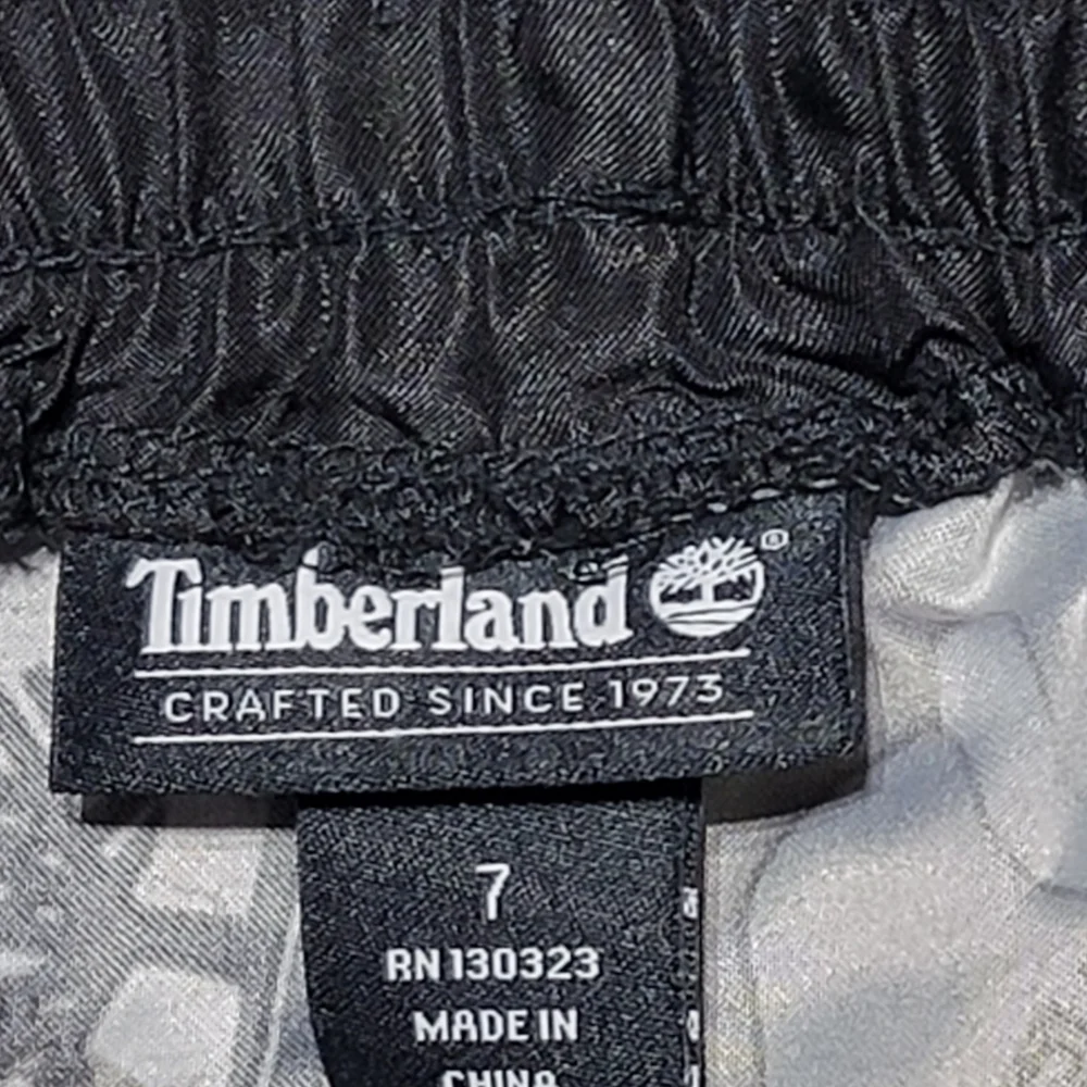 🤍🖤NEW Timberland White Sleeveless Shirt and Swim Shorts Boy's Size 7 - Picture 11 of 11